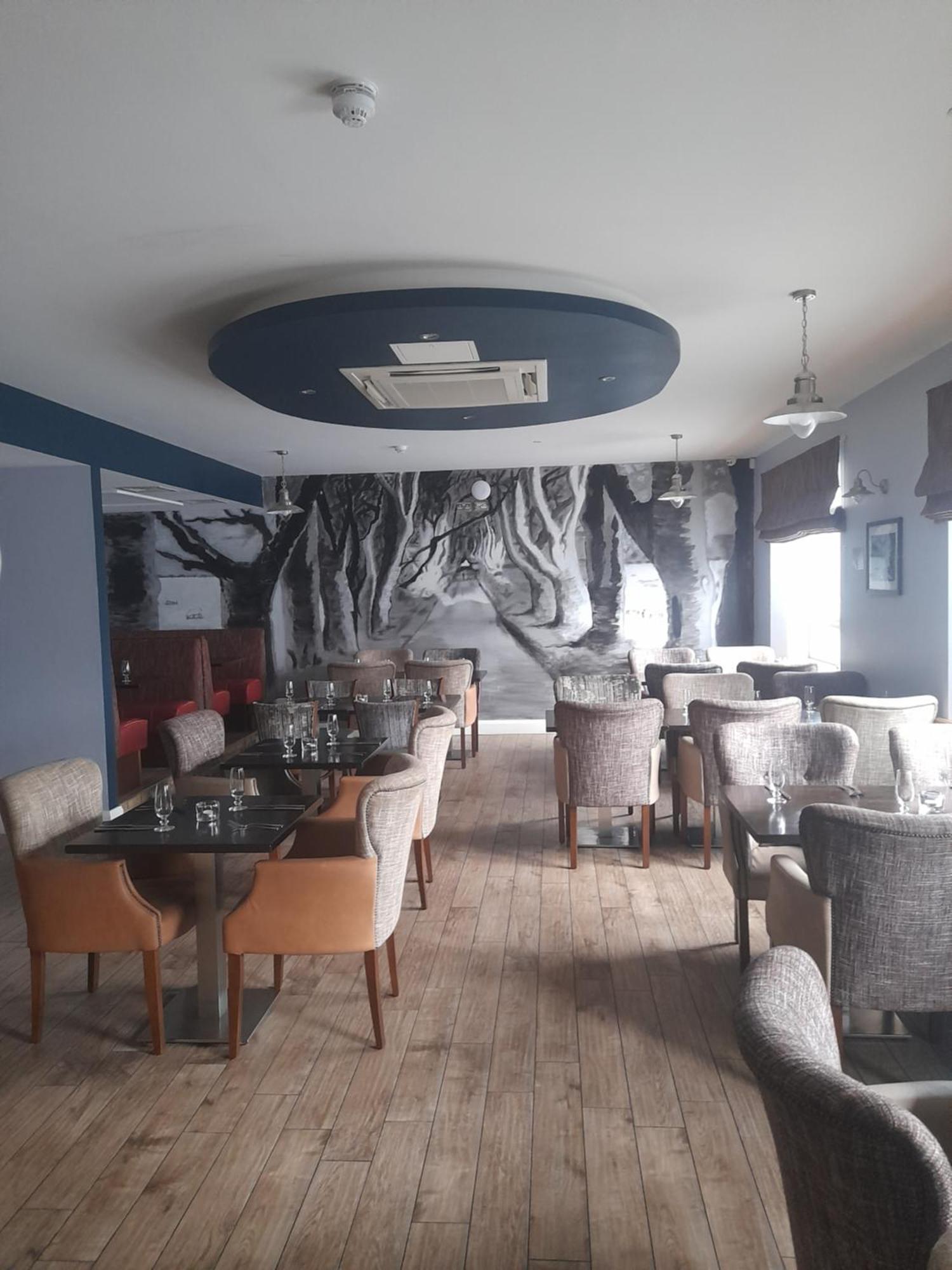 The Armada Bar And Restaurant Bed & Breakfast Armoy Exterior photo
